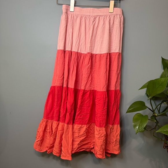 Petal & Pup Pink Pull On  MIDI Skirt. Size Small - Picture 6 of 9